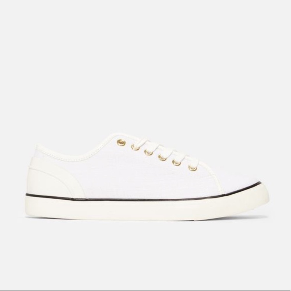 White Flat Sneakers — Size 8.5 - Picture 2 of 5